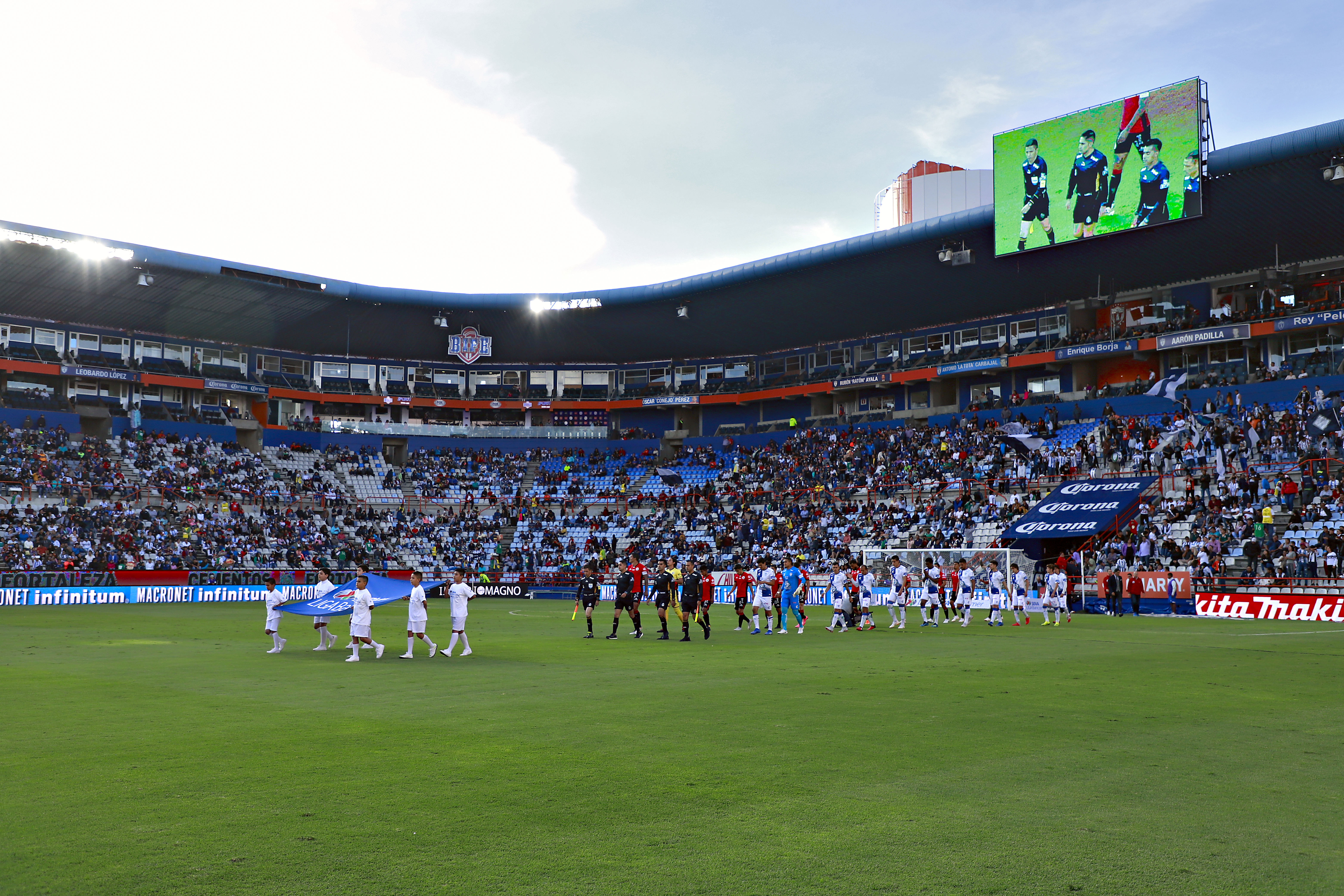 Tuzaron a los Lobos BUAP en el Estadio Hidalgo