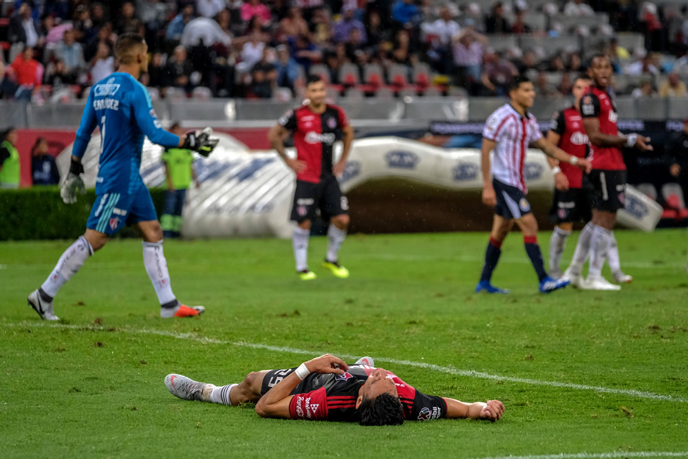Chivas liga tres sin perder; Atlas sigue sin anotar en el A2018