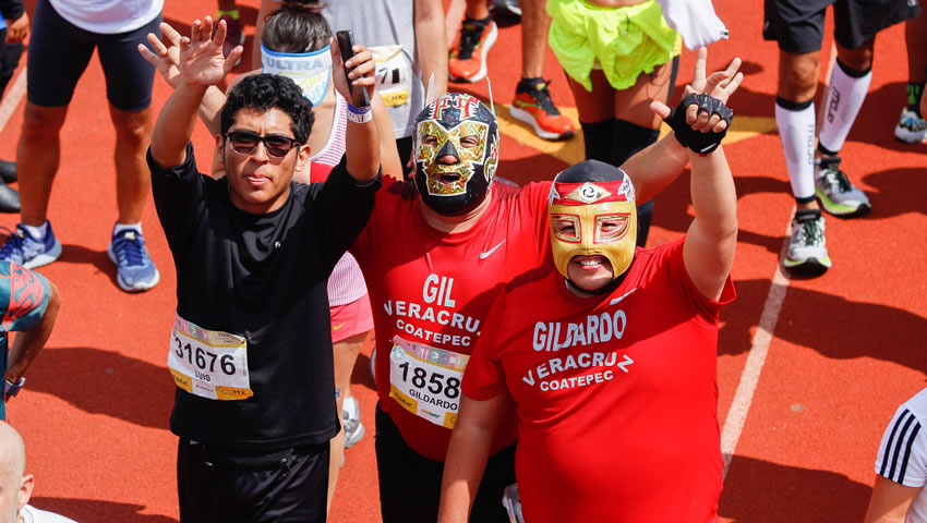 Algunos de los disfraces del Maratón CDMX 2018.