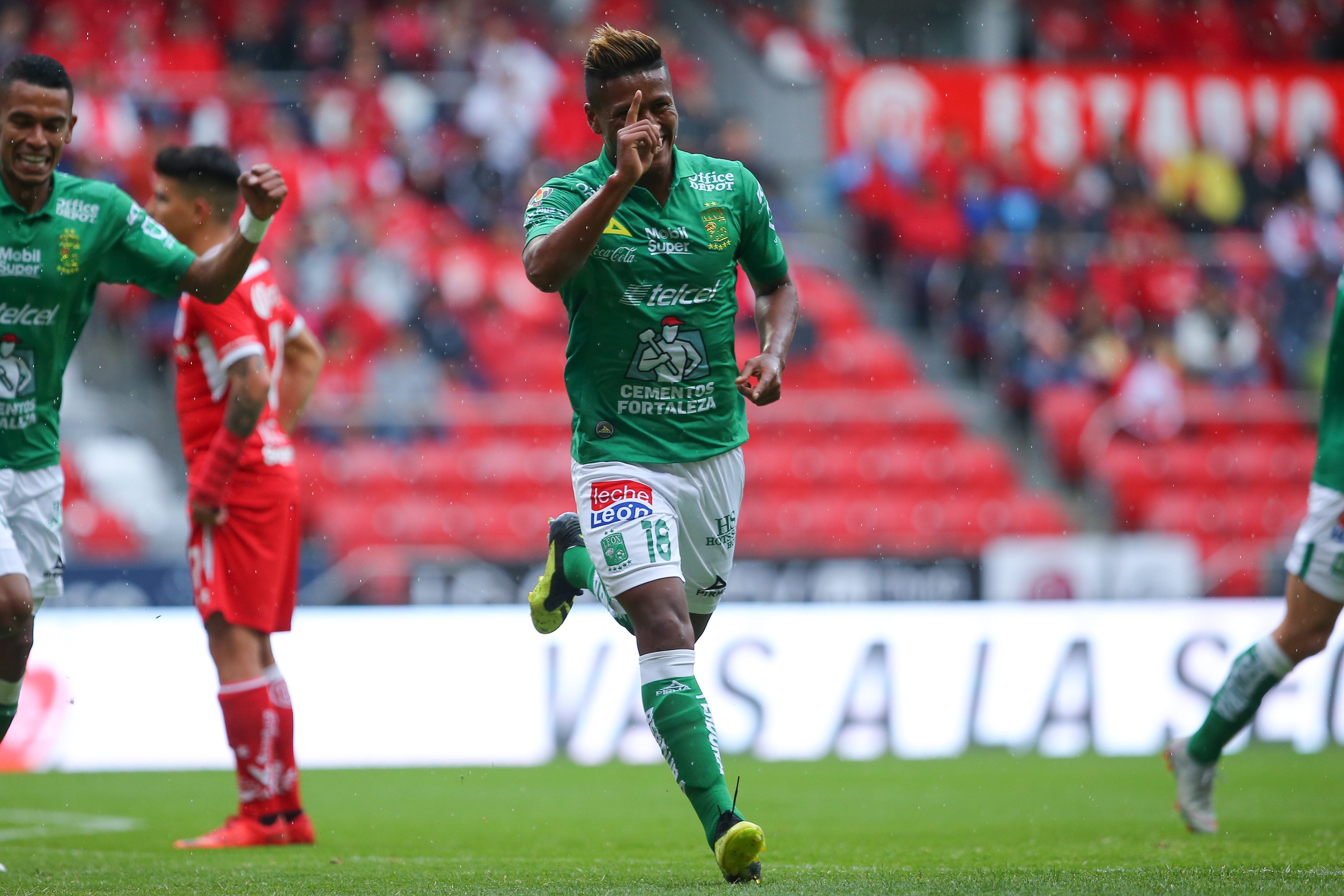 Las mejores postales del duelo en entre Toluca y León