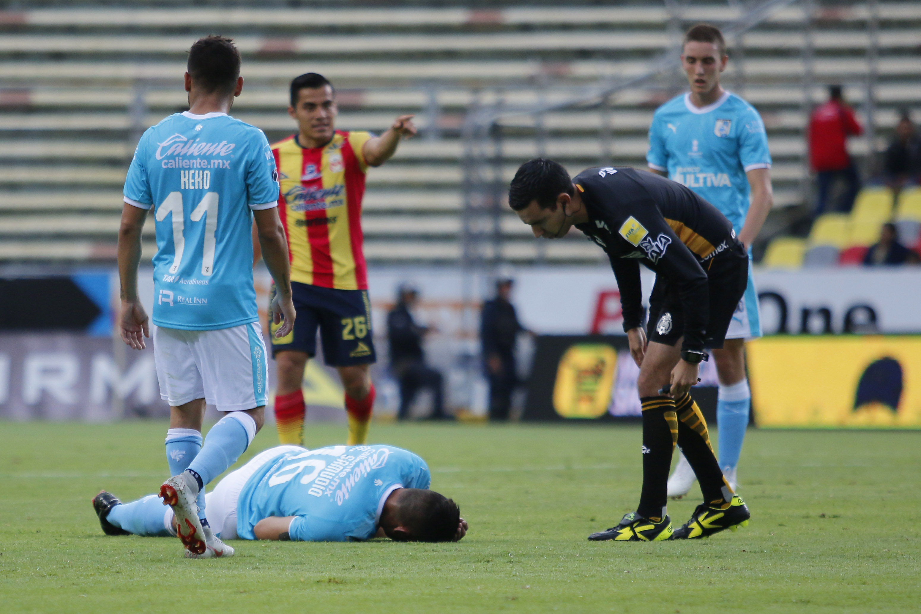Con doblete de Sanvezzo los Gallos golearon a los Monarcas de Morelia.