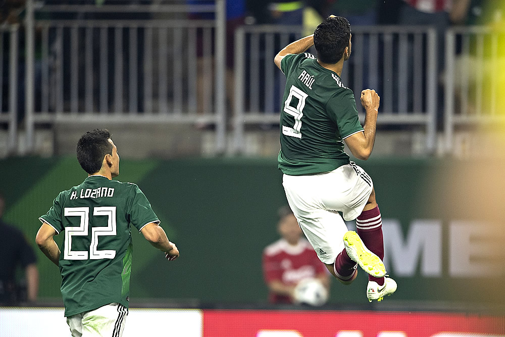 'Chavos del Tri' pagaron caro el derecho de piso ante Uruguay