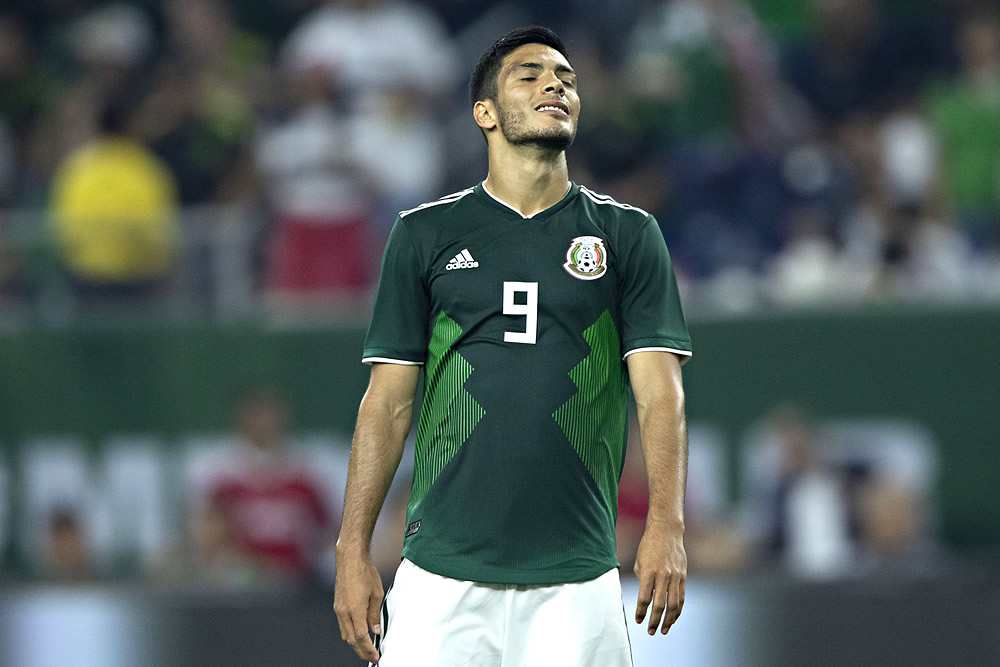 'Chavos del Tri' pagaron caro el derecho de piso ante Uruguay