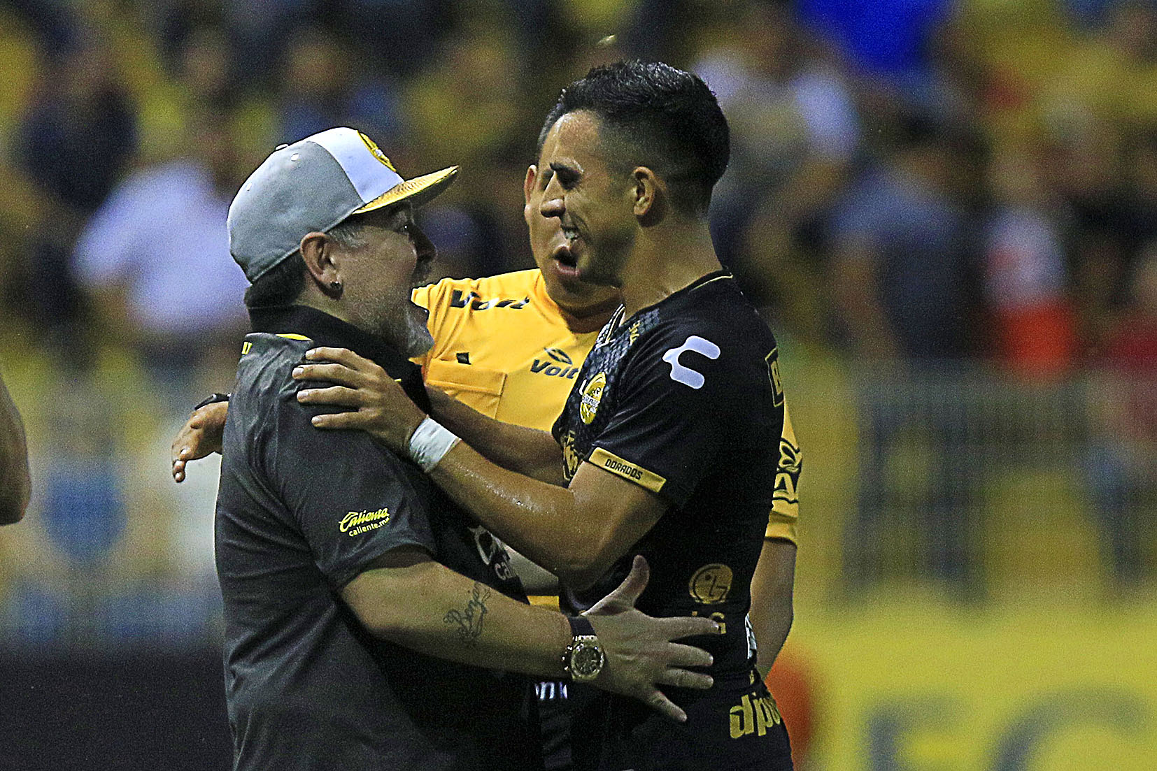 Maradona comenzó su aventura como DT en México