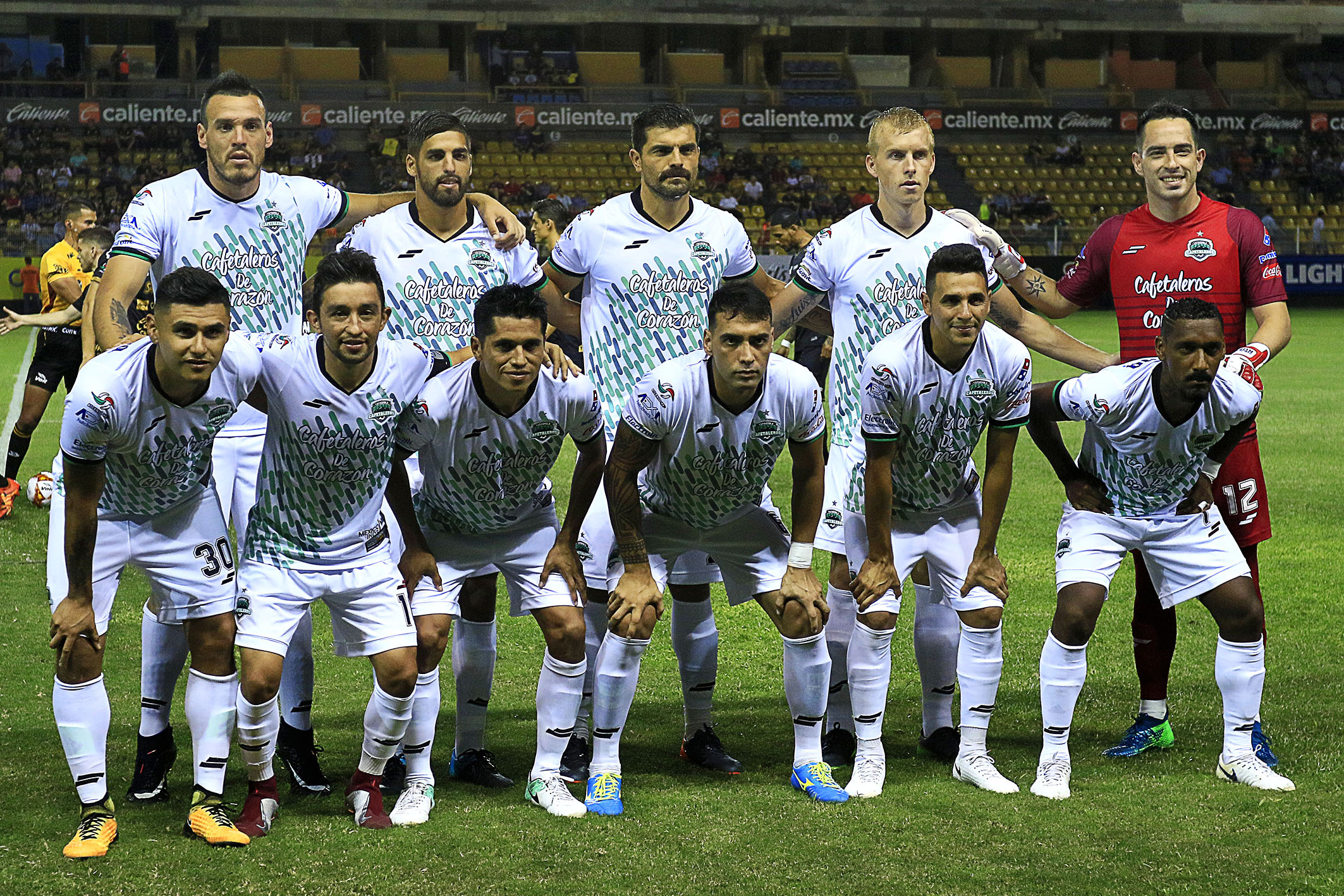 Maradona comenzó su aventura como DT en México