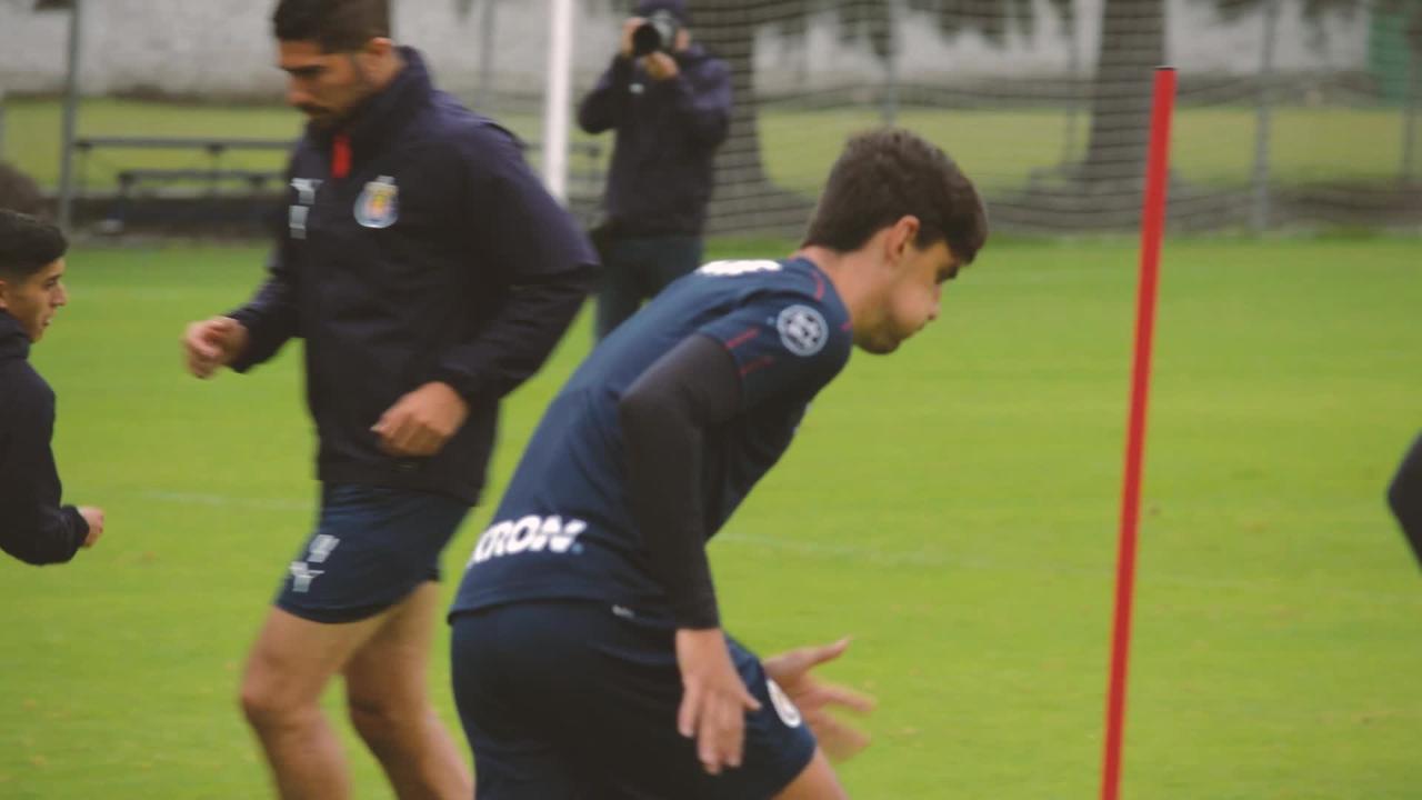 Van Rankin disfruta su momento en Chivas, pero le echa el ojo al Tri