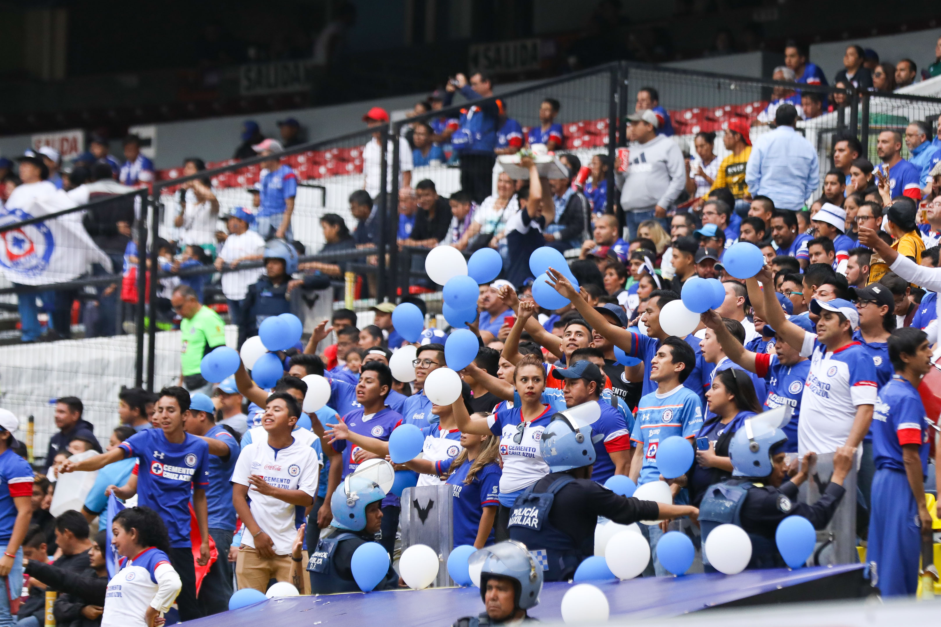 La Máquina pita hacia la Liguilla y Rayados sufrió