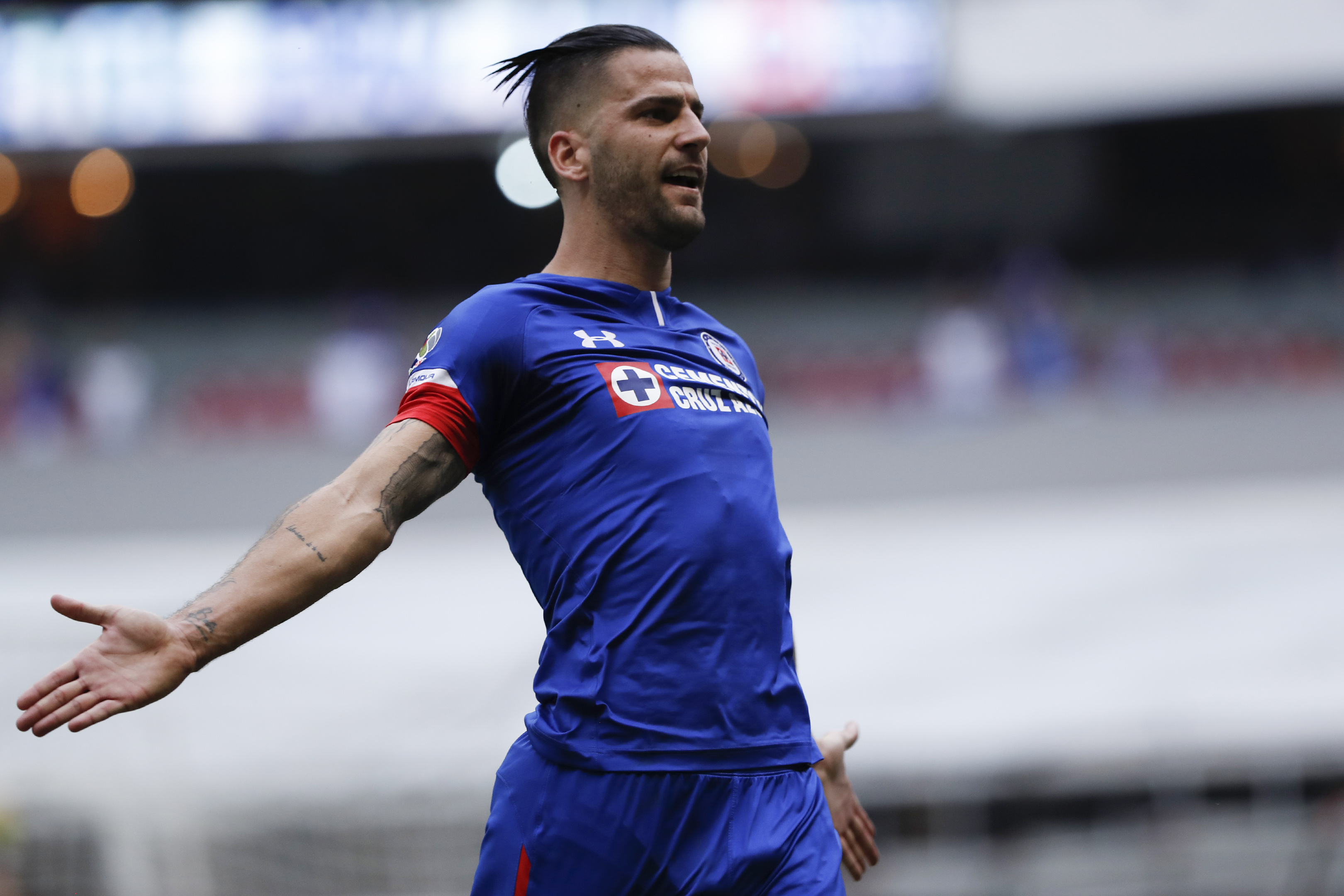 La Máquina pita hacia la Liguilla y Rayados sufrió