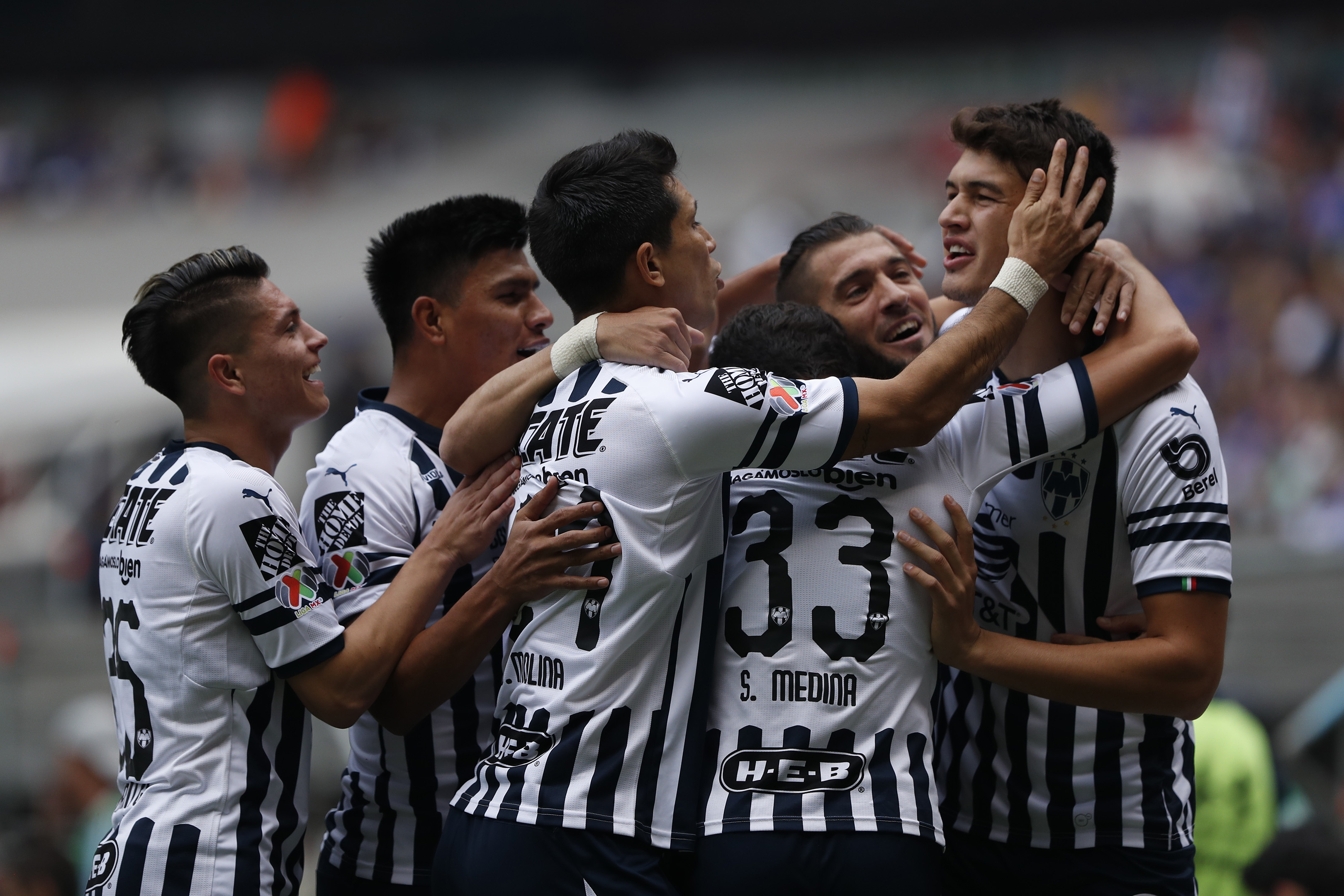 La Máquina pita hacia la Liguilla y Rayados sufrió