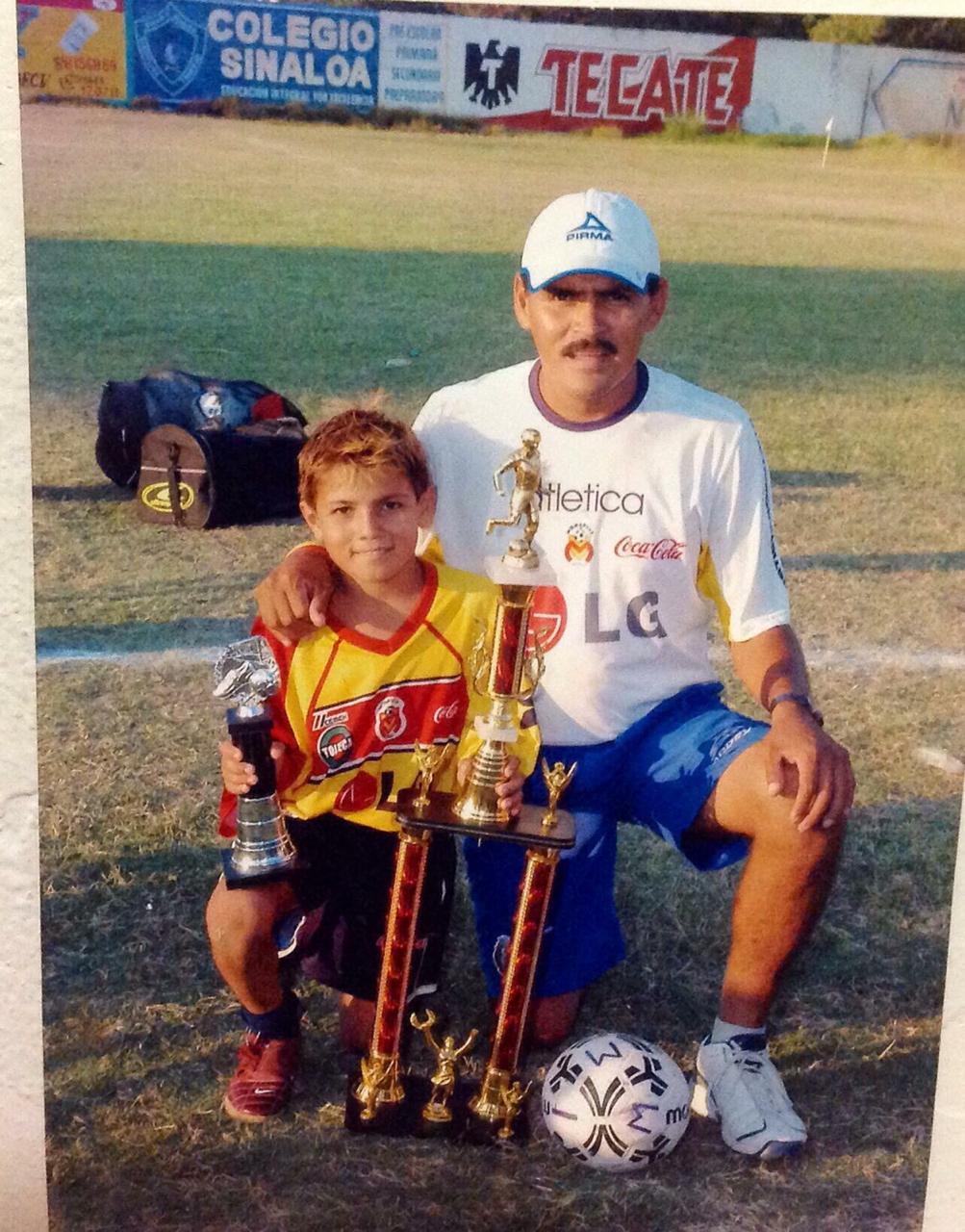Erick Gutierrez y su historia en el futbol desde los seis años