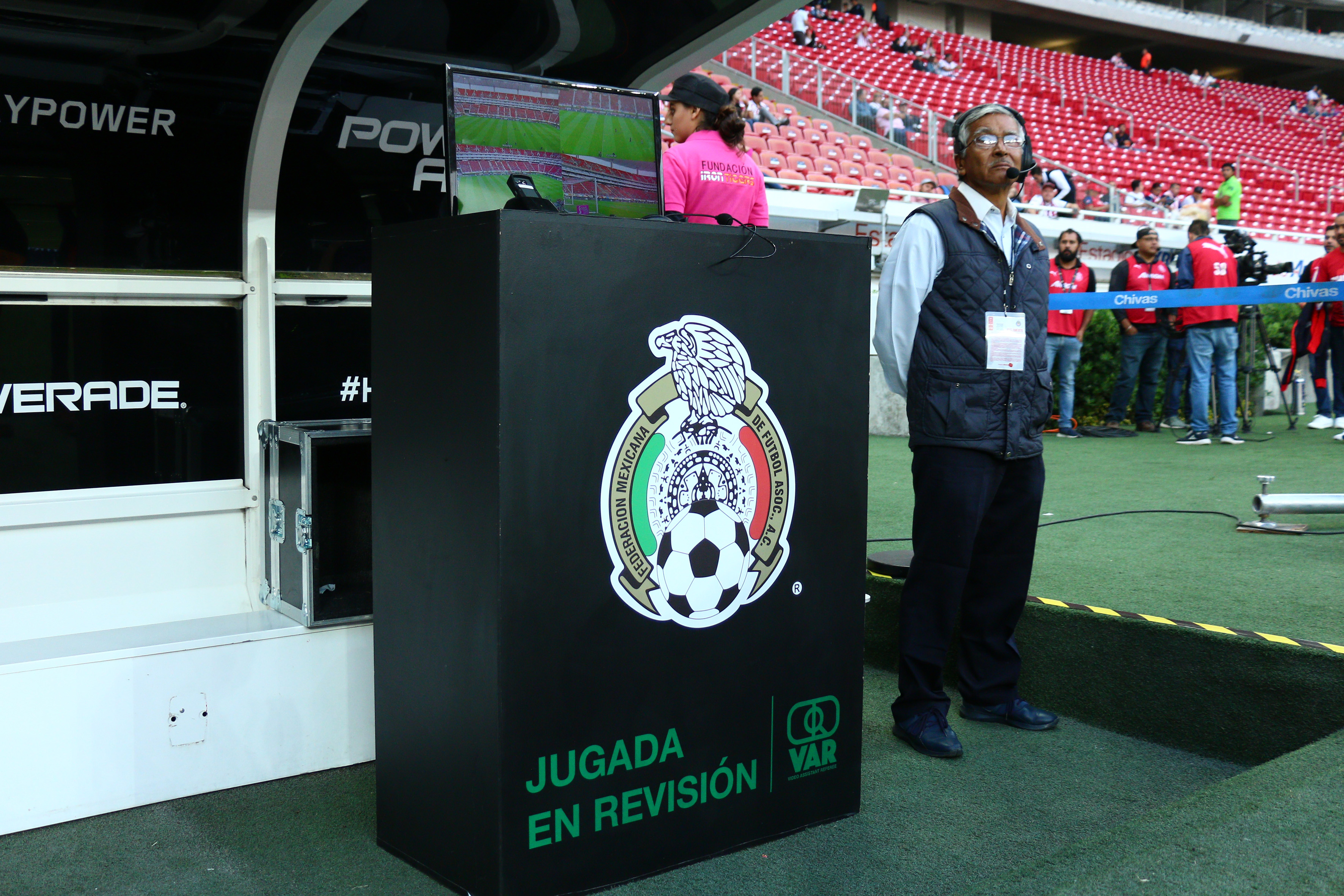 Monarcas le quitó los cuernos a Chivas en el Akron