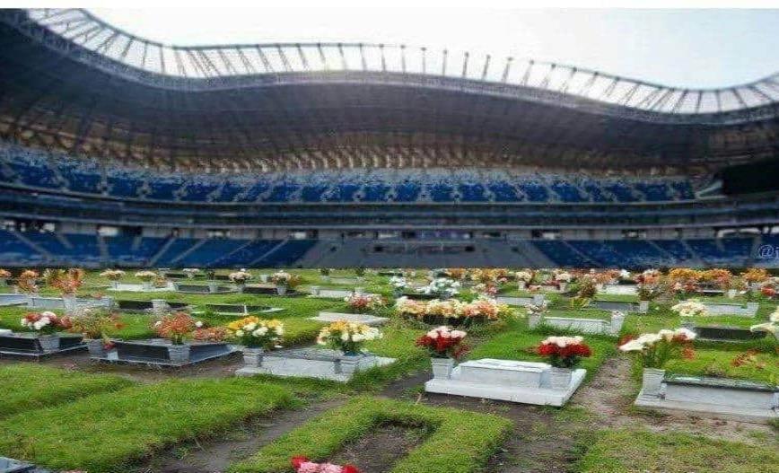 La gallina, el terror de Rayados en su casa y en los memes