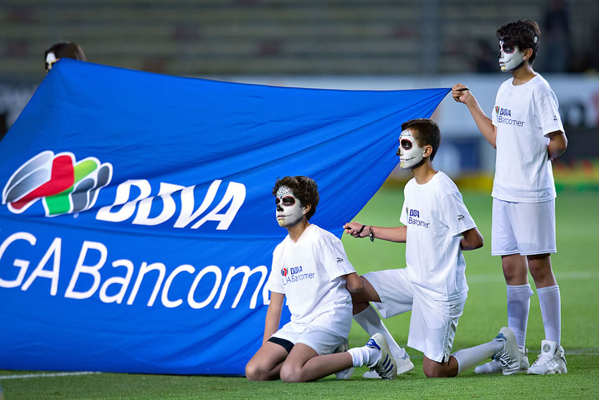 Con dos zarpazos, Tigres frenó a Monarcas en su casa... La Galería