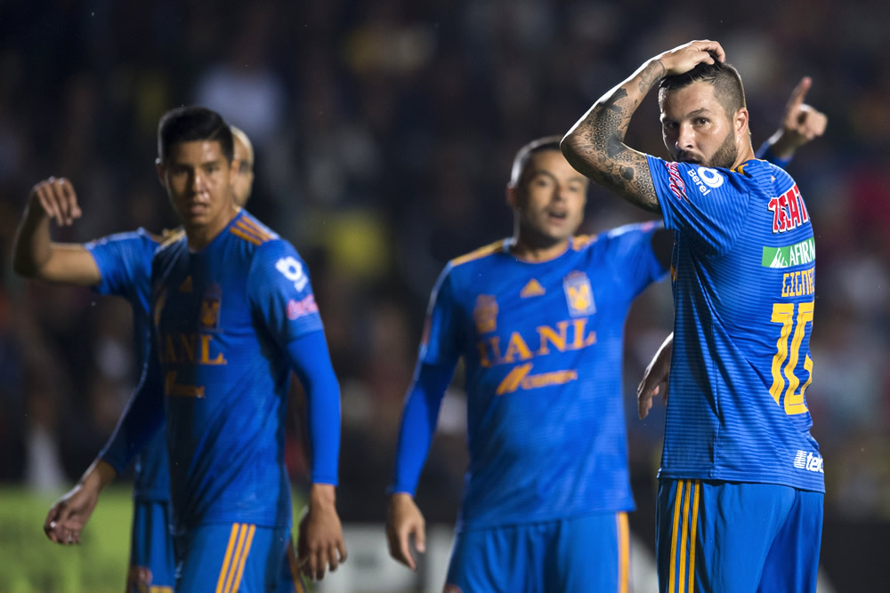 Con dos zarpazos, Tigres frenó a Monarcas en su casa... La Galería