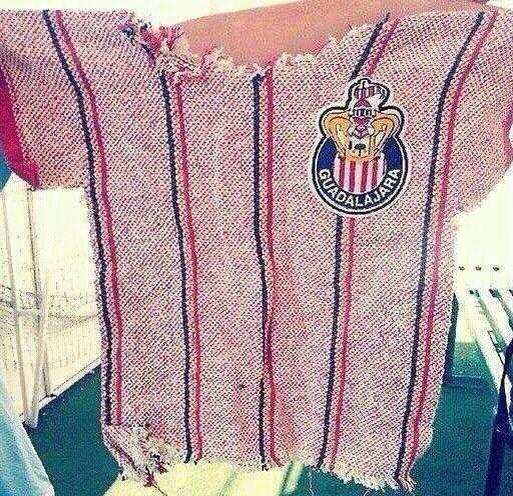 Nueva playera de Chivas, la 'jerga' que despedazan los memes