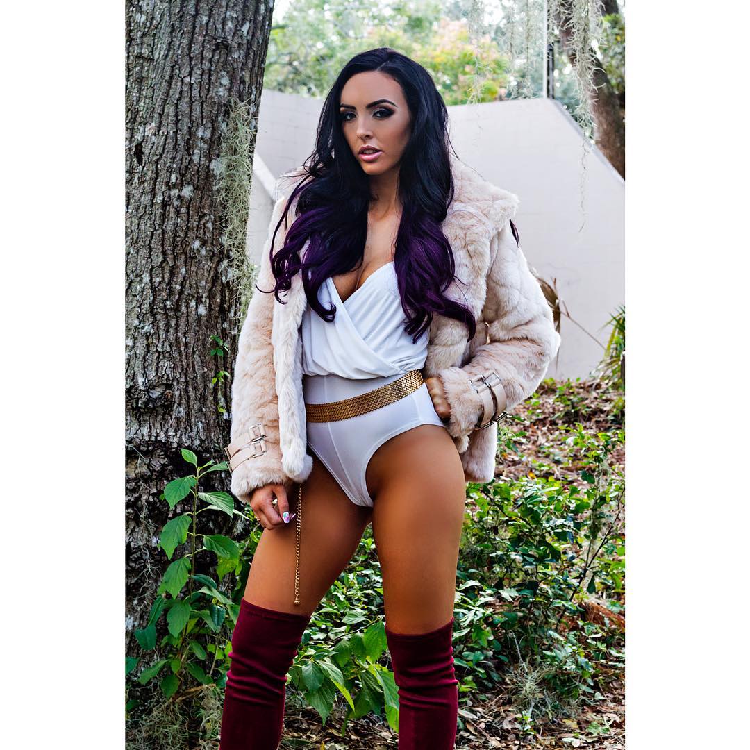 Peyton Royce, belleza WWE en nuestro Lado Bello de Instagram