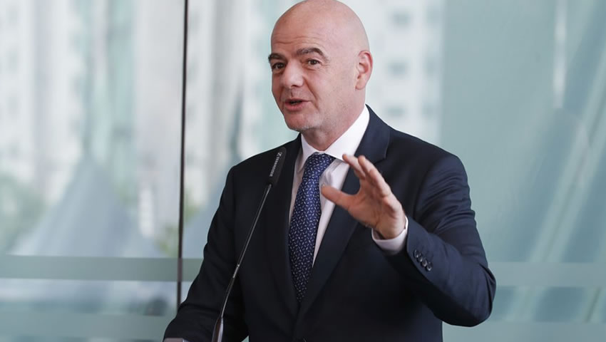 Infantino viajó a Buenos Aires para la Final de Libertadores. 