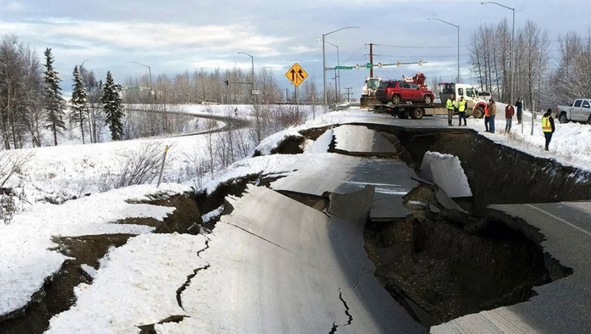 Impactantes imágenes del sismo de 7.0 en Alaska