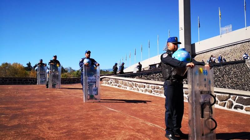 400 elementos de la policía dobletearon este domingo en CU y Azteca 