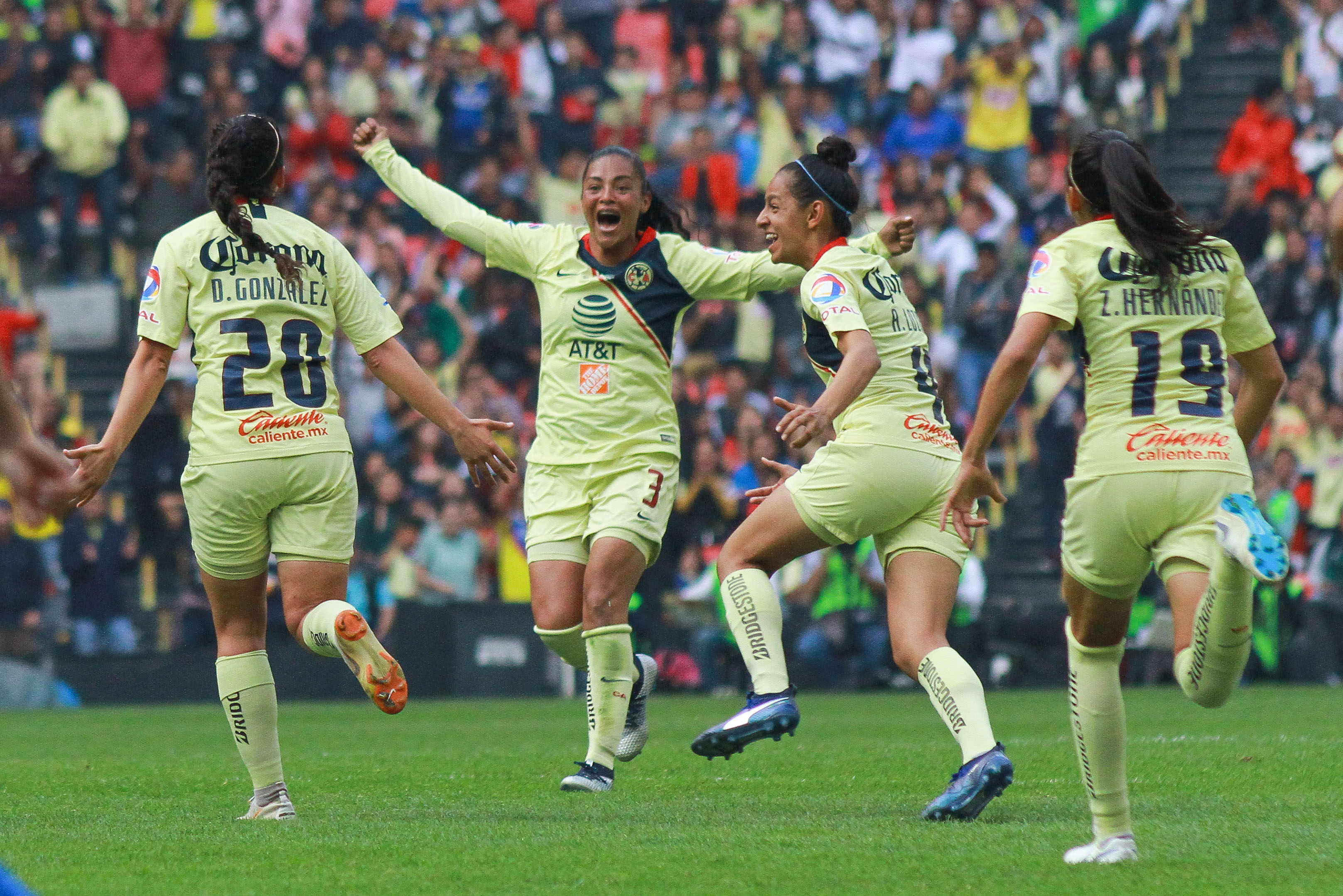 Celebración y color en el Azteca para la Final Femenil