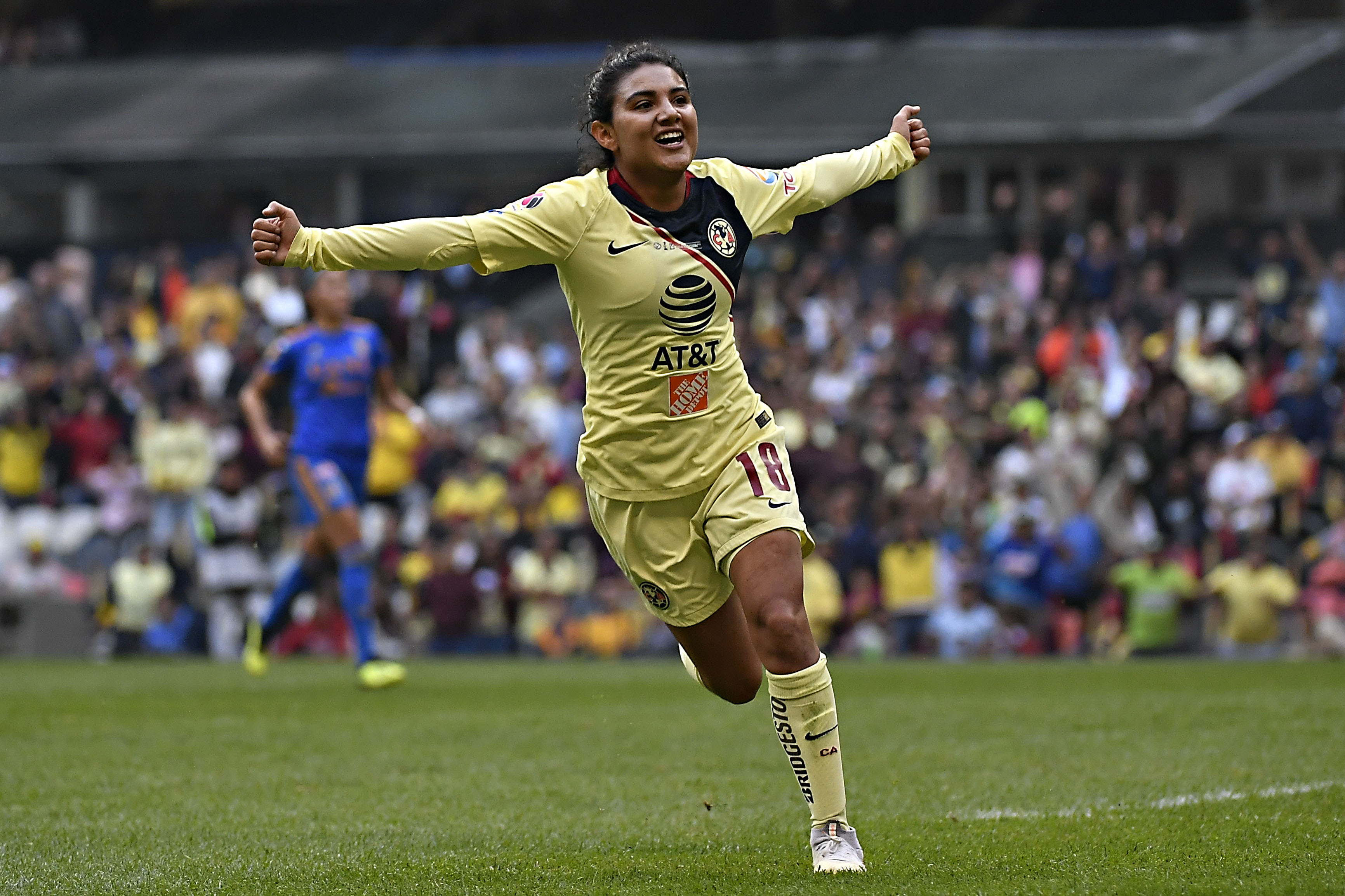 Celebración y color en el Azteca para la Final Femenil
