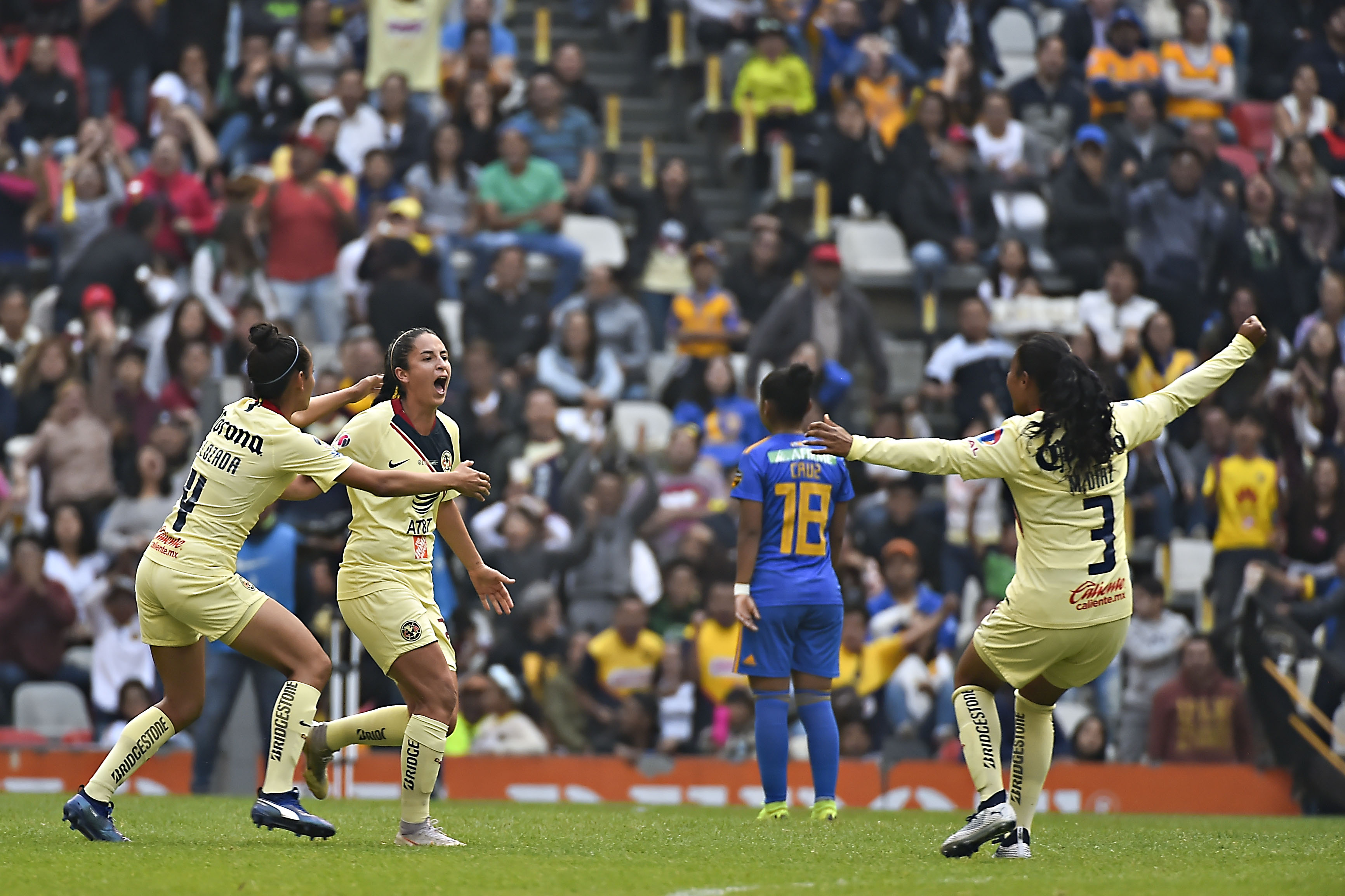 Celebración y color en el Azteca para la Final Femenil