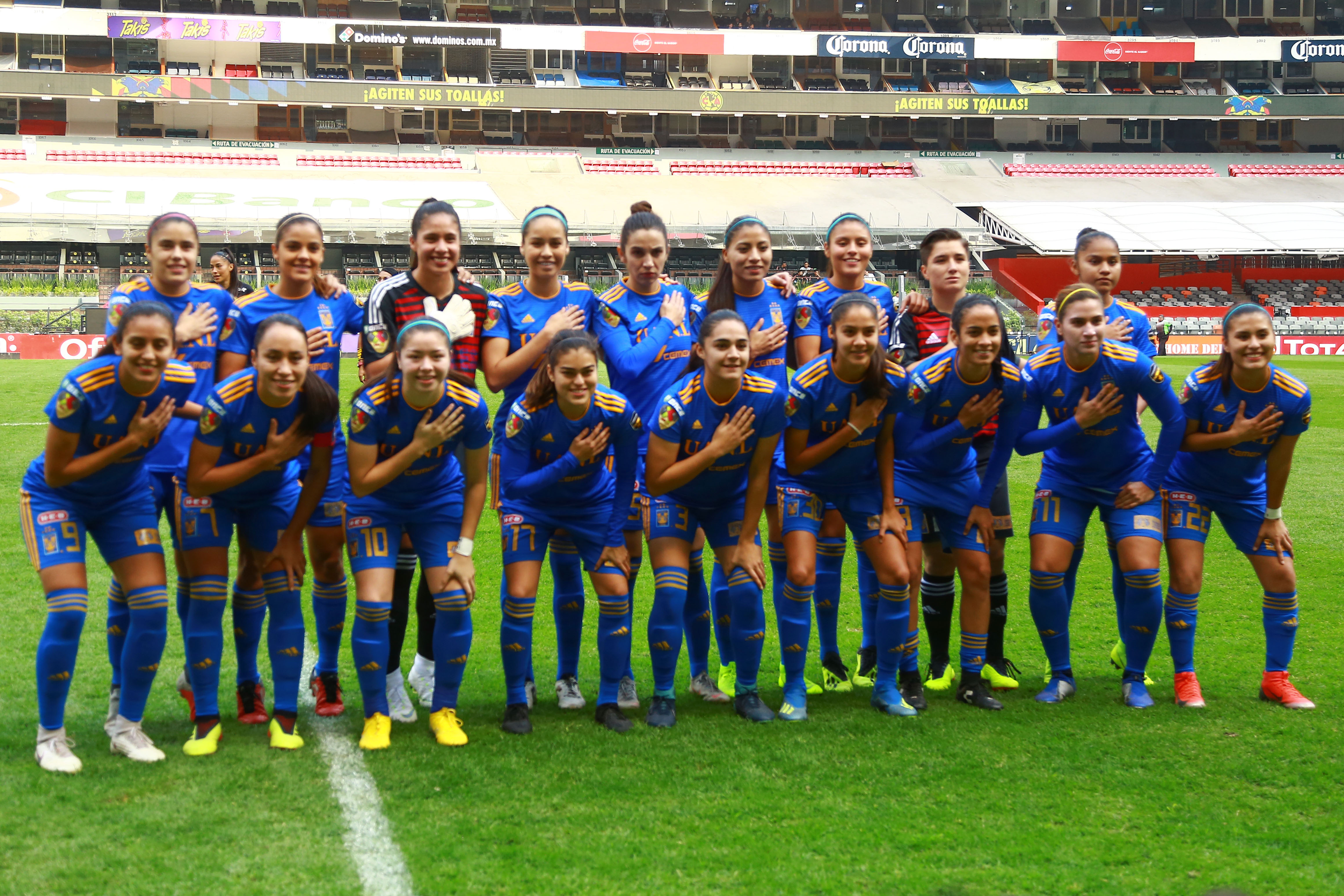 Celebración y color en el Azteca para la Final Femenil