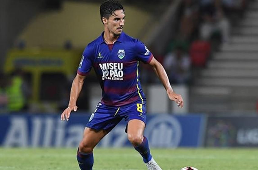 Cruz Azul paga 3 mde por mediocampista portugués Stephen Eustaquio