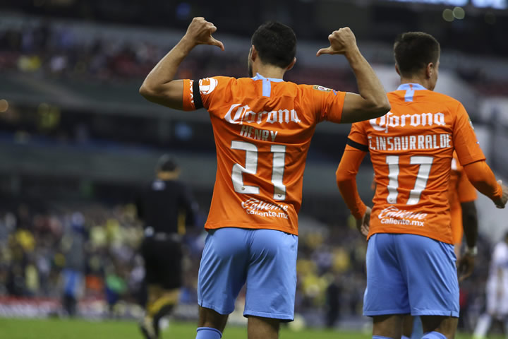 América venció 3-0 a Pachuca en la cancha del Estadio Azteca; realizó homenaje a Chespirito. (Foto: Imago7)