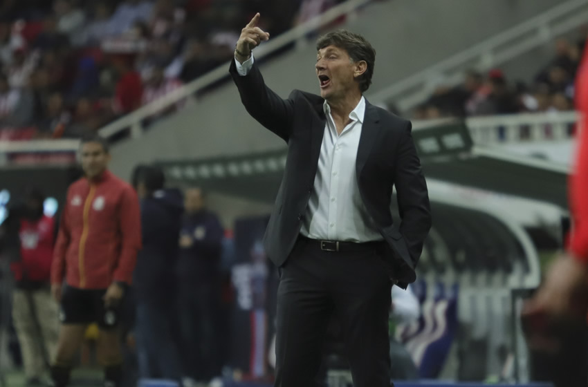 El estratega salió molesto de la casa del Rebaño. (Imago7)