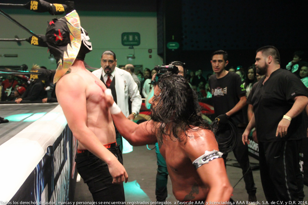 El HIjo del Fantasma le dio la "bienvenida" al Hijo de la Parka. (Foto: AAA)