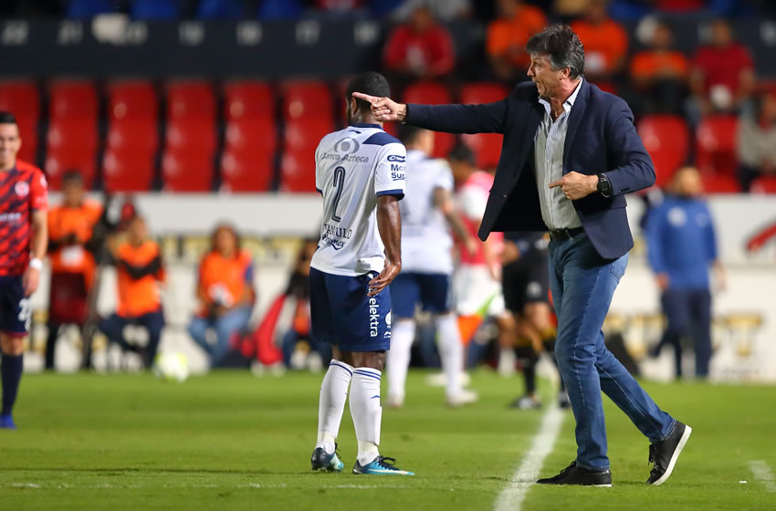 Siboldi se disculpó con la afición tras los malos resultados. (Mexsport)