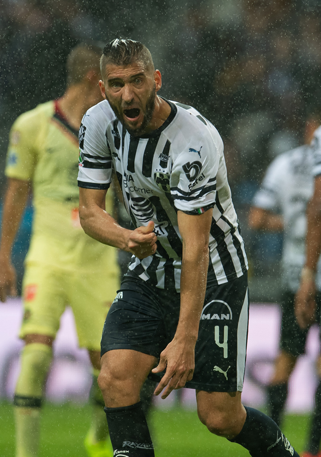 Nicolás Sánchez marcó gol, falló pena y se fue expulsado. (Foto: Mexsport)