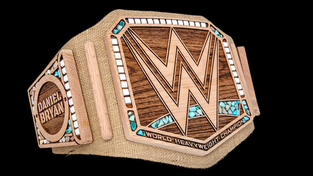 Daniel Bryan presentó Campeonato de WWE eco-friendly.