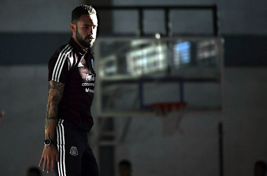 Miguel Layún estaría muy cerca de regresar a México con rayados. Foto: Imago7
