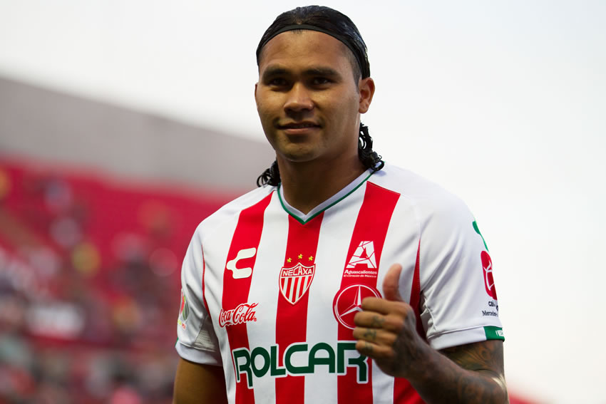 Carlos 'Gullit' Peña llegará a Polonia como jugador libre. (Foto: Imago7)