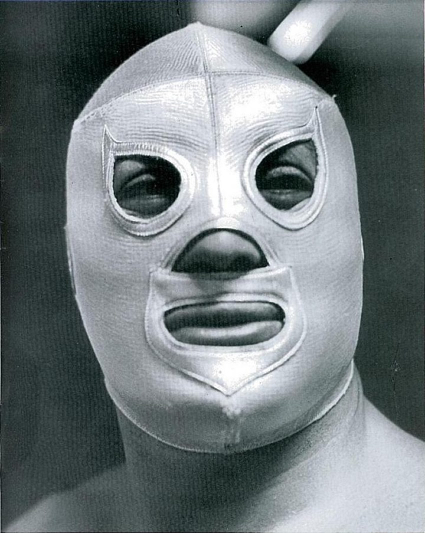 En su aniversario luctuoso número 35, recordamos a El Santo, el Enmascarado de Plata.