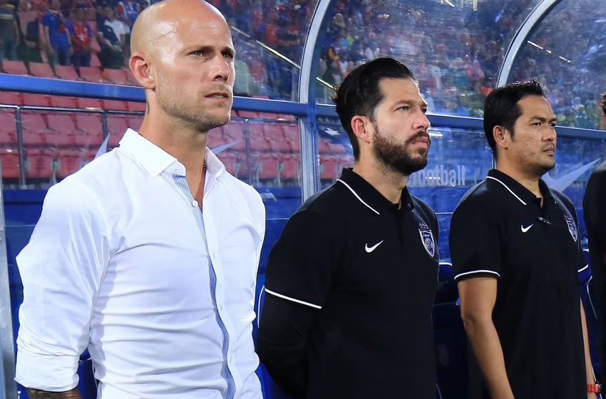 En México, el DT de 39 años fue auxiliar técnico en Querétaro, Atlante y Cafetaleros. (Foto: Especial)