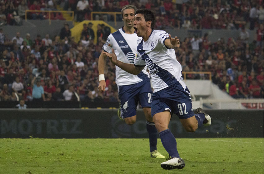 El Chavo acumula 4 goles en la semana, 1 en Liga y 3 en Copa MX.