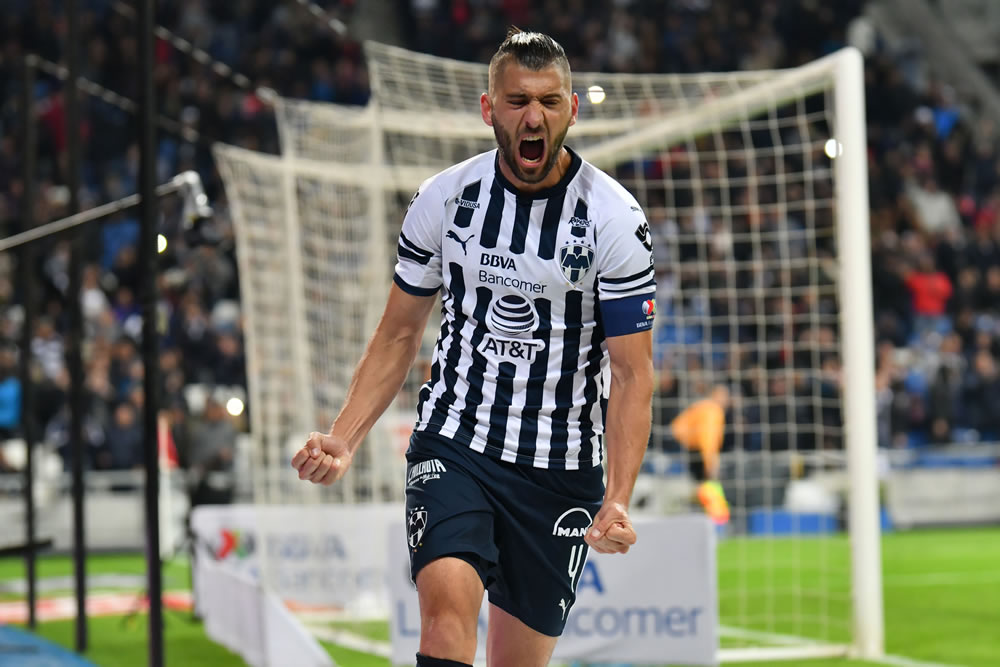 Revive en postales el triunfo de Rayados sobre Lobos BUAP