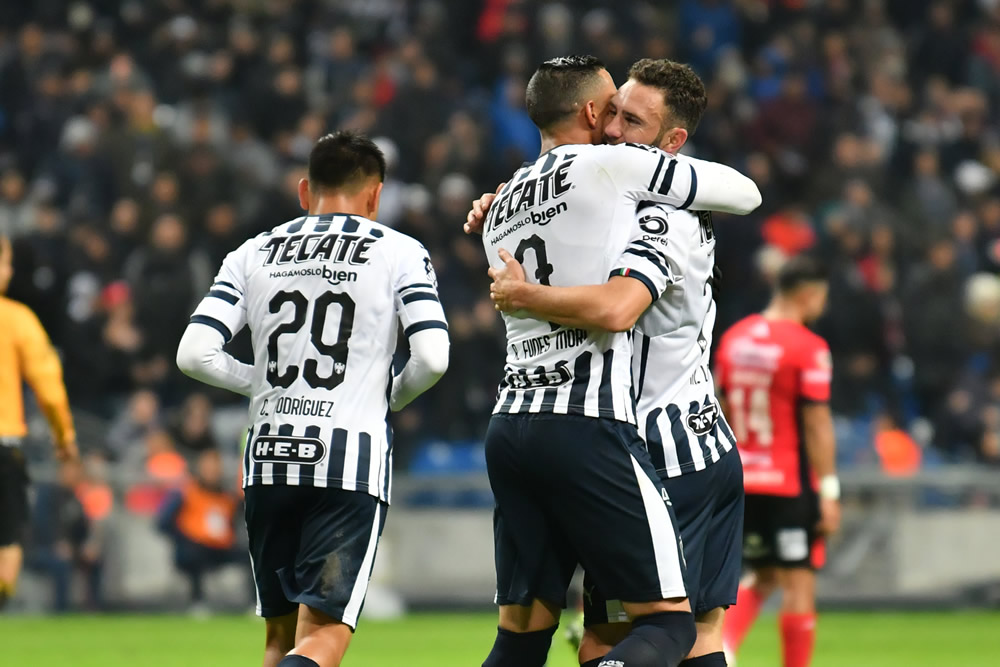Revive en postales el triunfo de Rayados sobre Lobos BUAP