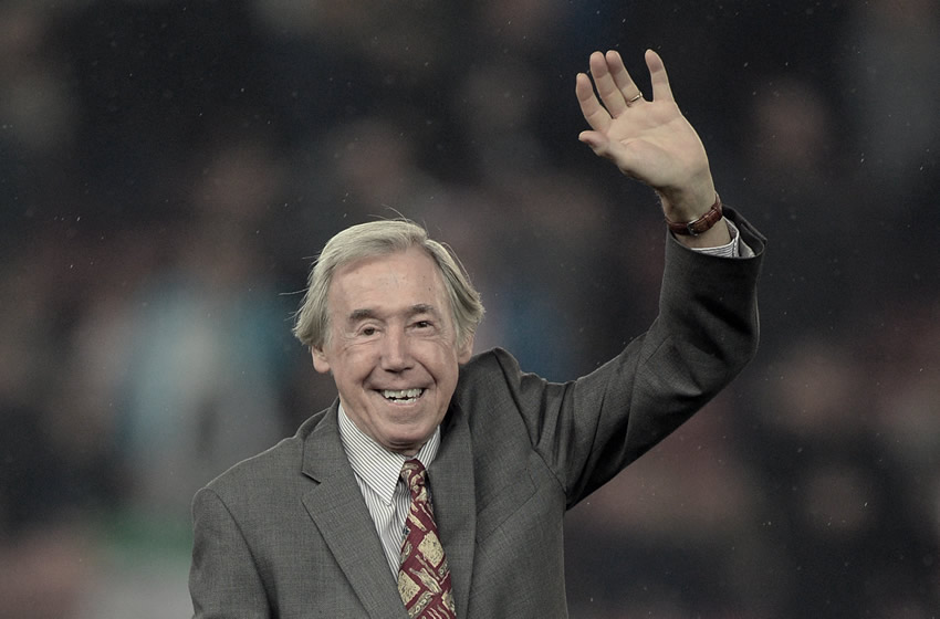 Gordon Banks, el hombre de la mítica atajada a Pelé en México 1970, falleció el 12 de febrero.
