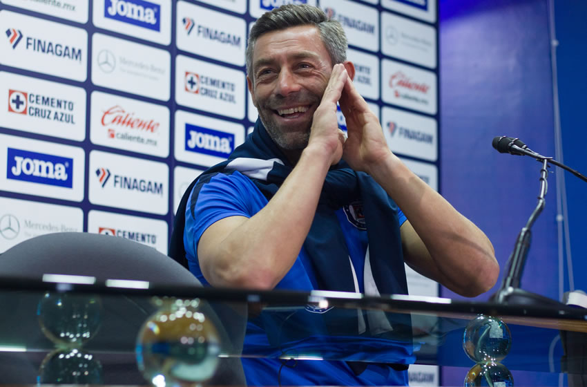 Caixinha recalcó la responsabilidad que tienen sus dirigidos. (Imago7)