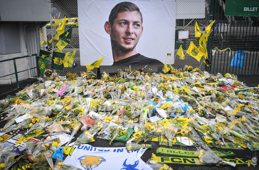 DT y director general del Cardiff acudirán al funeral de Sala. (AFP)