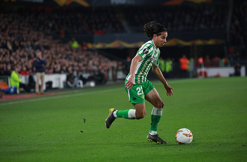 Lainez anotó su primer gol con la playera del Betis el pasado jueves. (Foto: @RealBetis)