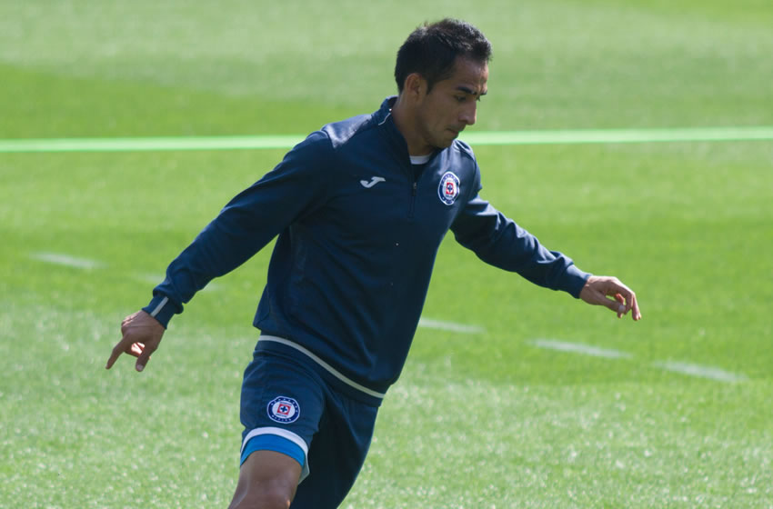 Rafael Baca vuelve a la banca para darle paso al refuerzo peruano. (Imago)