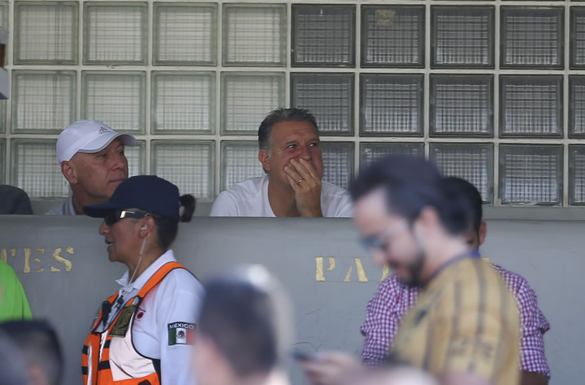 El estratega argentino y la comitiva fueron colocados en un palco cercano a la zona de prensa, donde fue invitado a entonar un Goya. (Foto: Imago7)