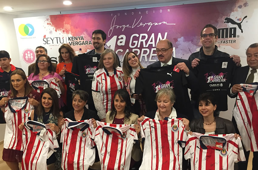 También presentaron la primera carrera Chiva. (Especial)