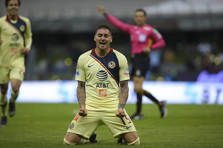 Con doblete de Nico Castillo, América venció a Lobos BUAP en el Estadio Azteca. (Foto: Imago7)