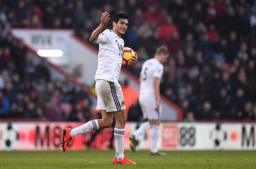 Raúl Jiménez ya se hizo de tres 'clientes' en lo que va de la Premier League. (Foto: @Wolves)